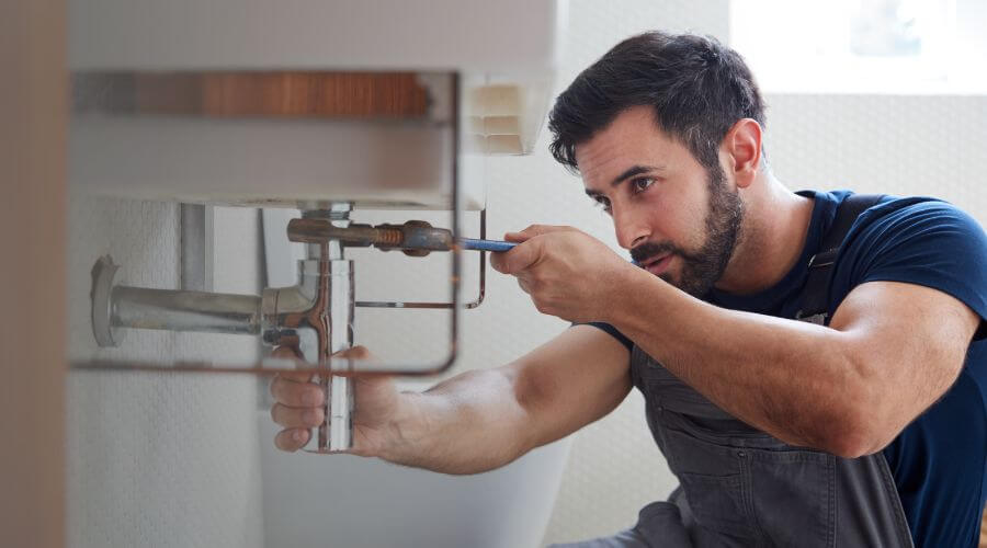 Expert burst pipe repair services in Shirland, IL